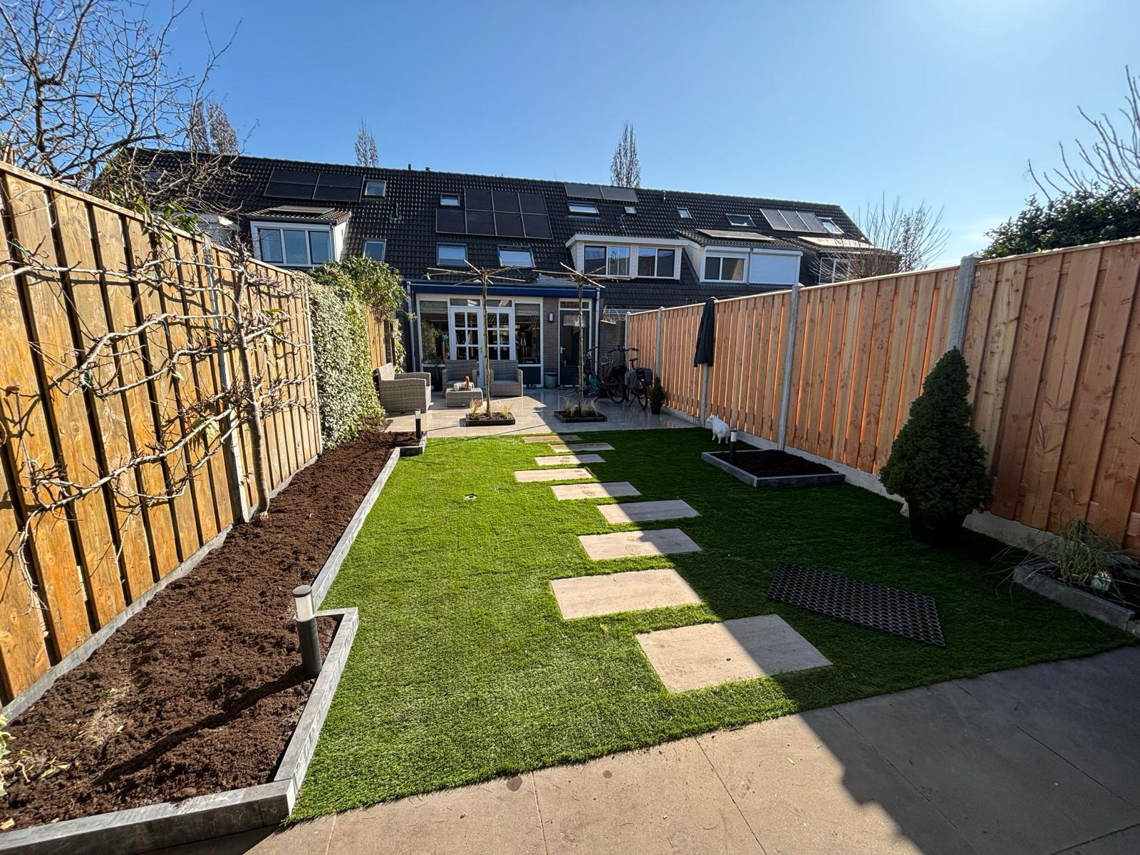 Frisse en groene tuin