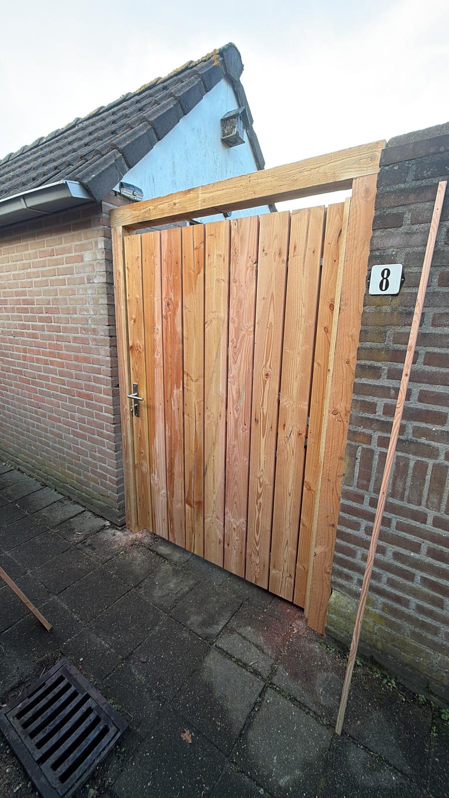 Tuindeur met karakter